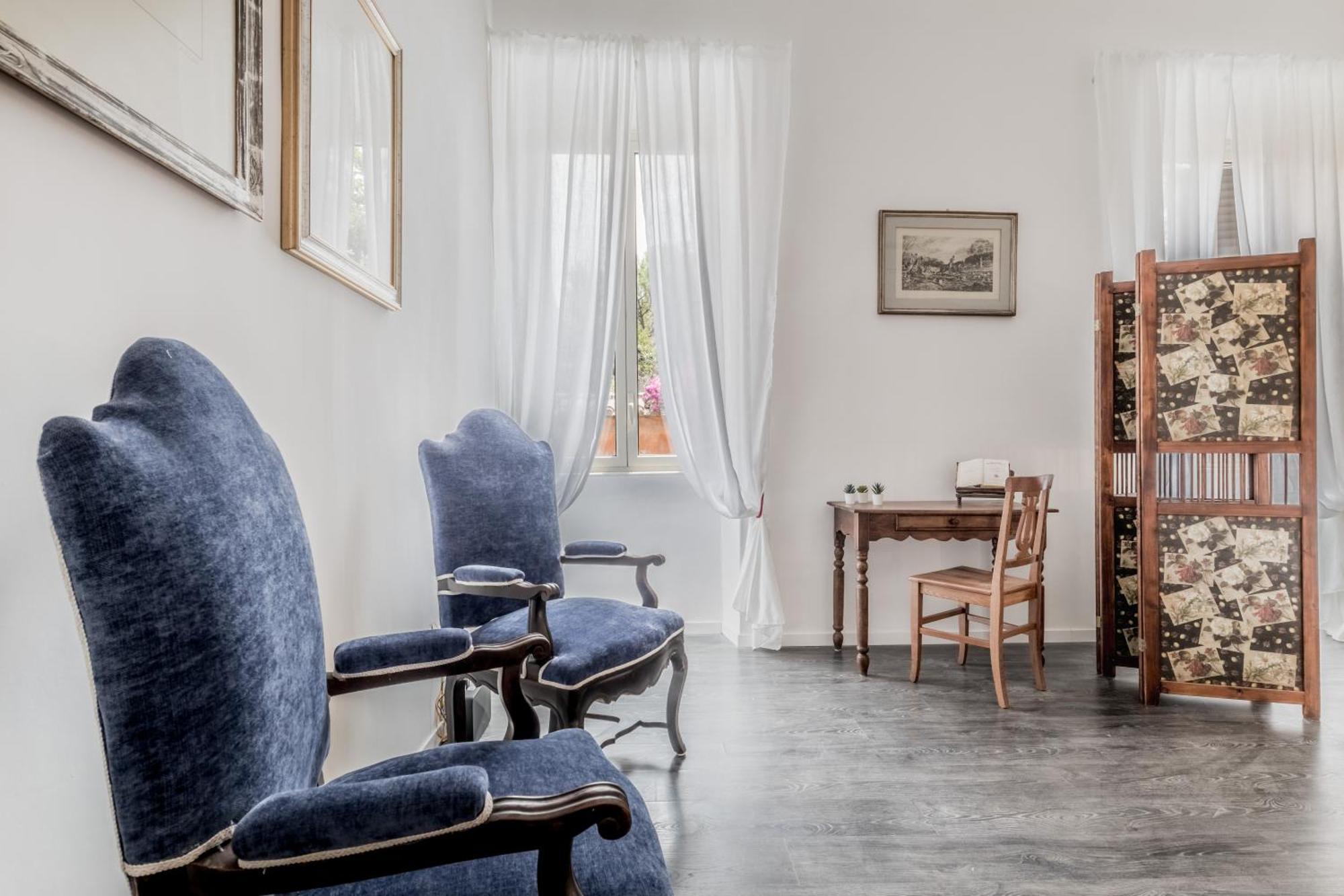Sales In Trastevere * Rom